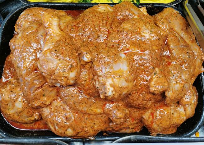CHICKEN FULL LEG MARINTATED 1KG